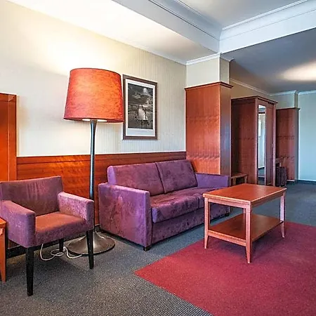 Panorama Hotel 3*
